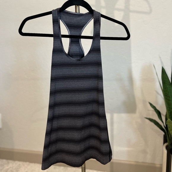 Lululemon Cool Racerback Tank | Size 4 | Black/Grey Stripes | GREAT Condition - Picture 2 of 5